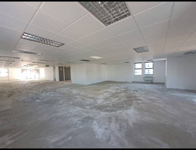 1,575M² OFFICE TO LET IN ILLOVO